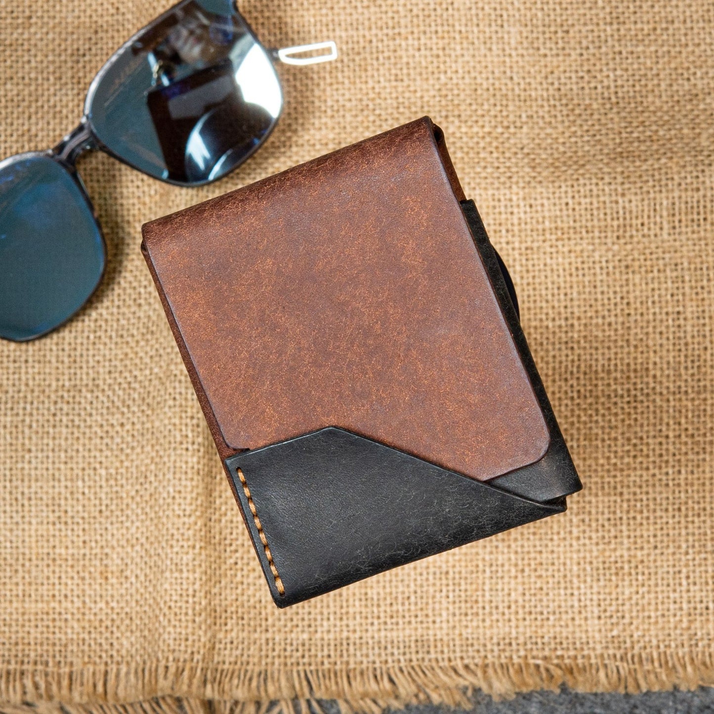Pueblo Leather Bifold Wallet: Slim Minimalist Design