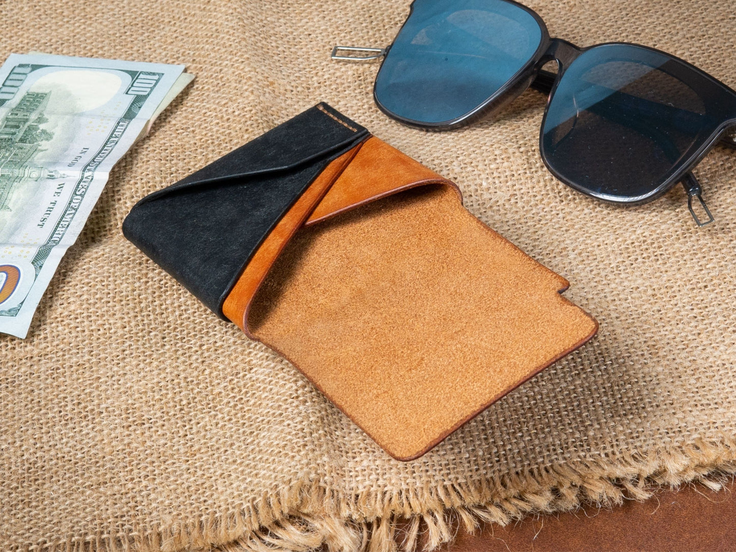Pueblo Leather Bifold Wallet: Slim Minimalist Design