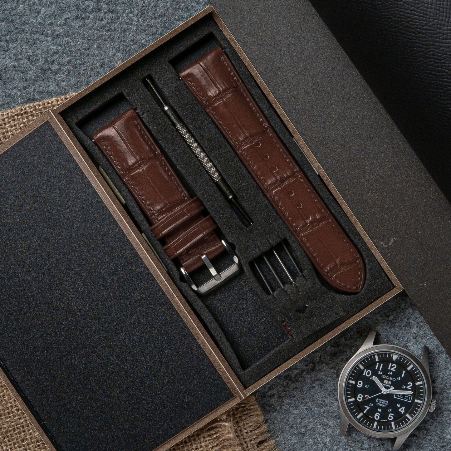 Black And Brown Alligator Leather Watch Strap: Quick Release,Beautiful grain